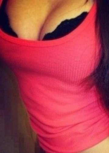 Индивидуалка Я молоденькая!