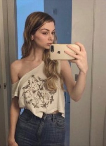 Индивидуалка Оля